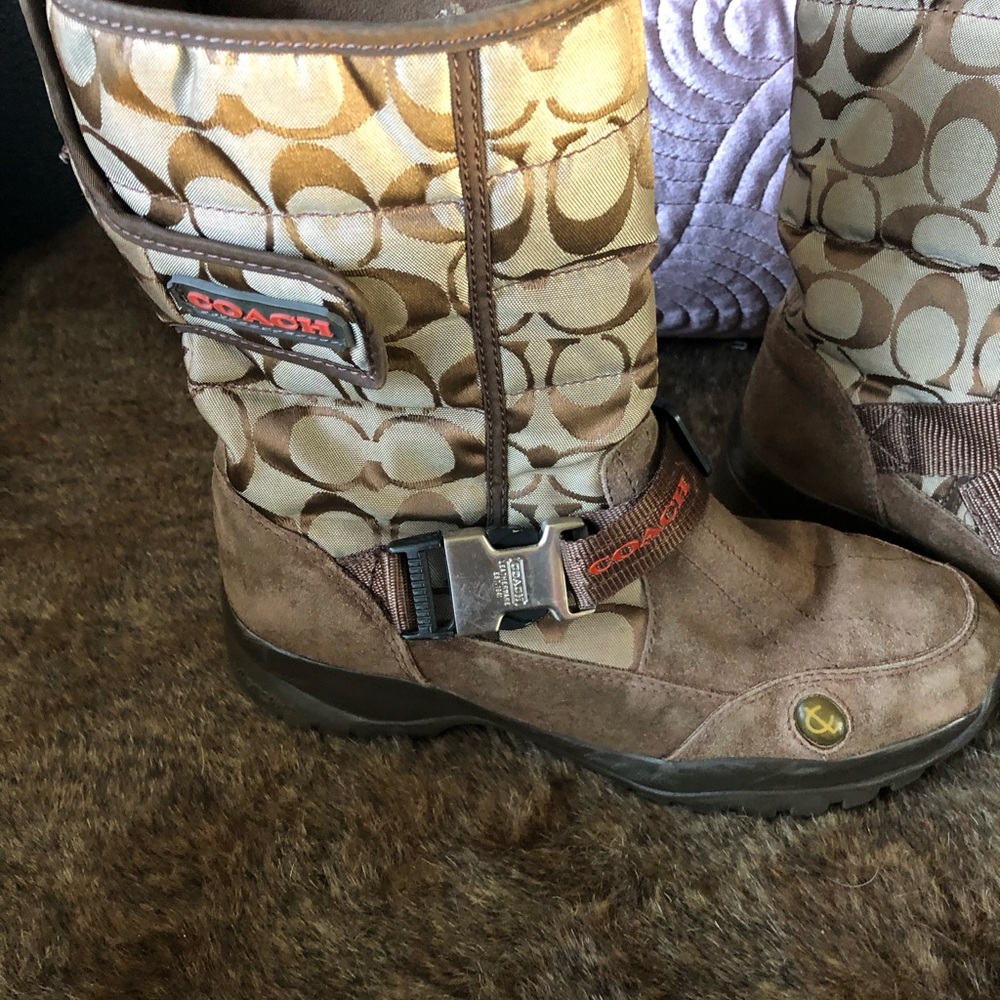Coach boots 👢 - Picture 2 of 7
